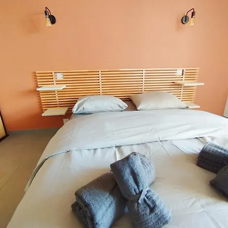 T 2 Climatise Vu Sur Les Quais Wifi Сет